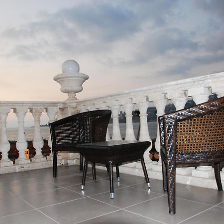 Portaluna Hotel & Resort Джуния Экстерьер фото